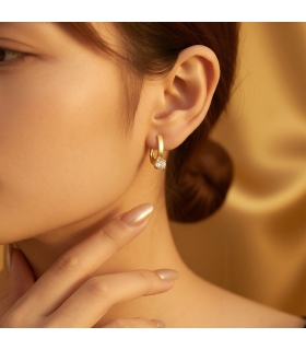 SEGUNDA MANO PENDIENTE ORO 18KT